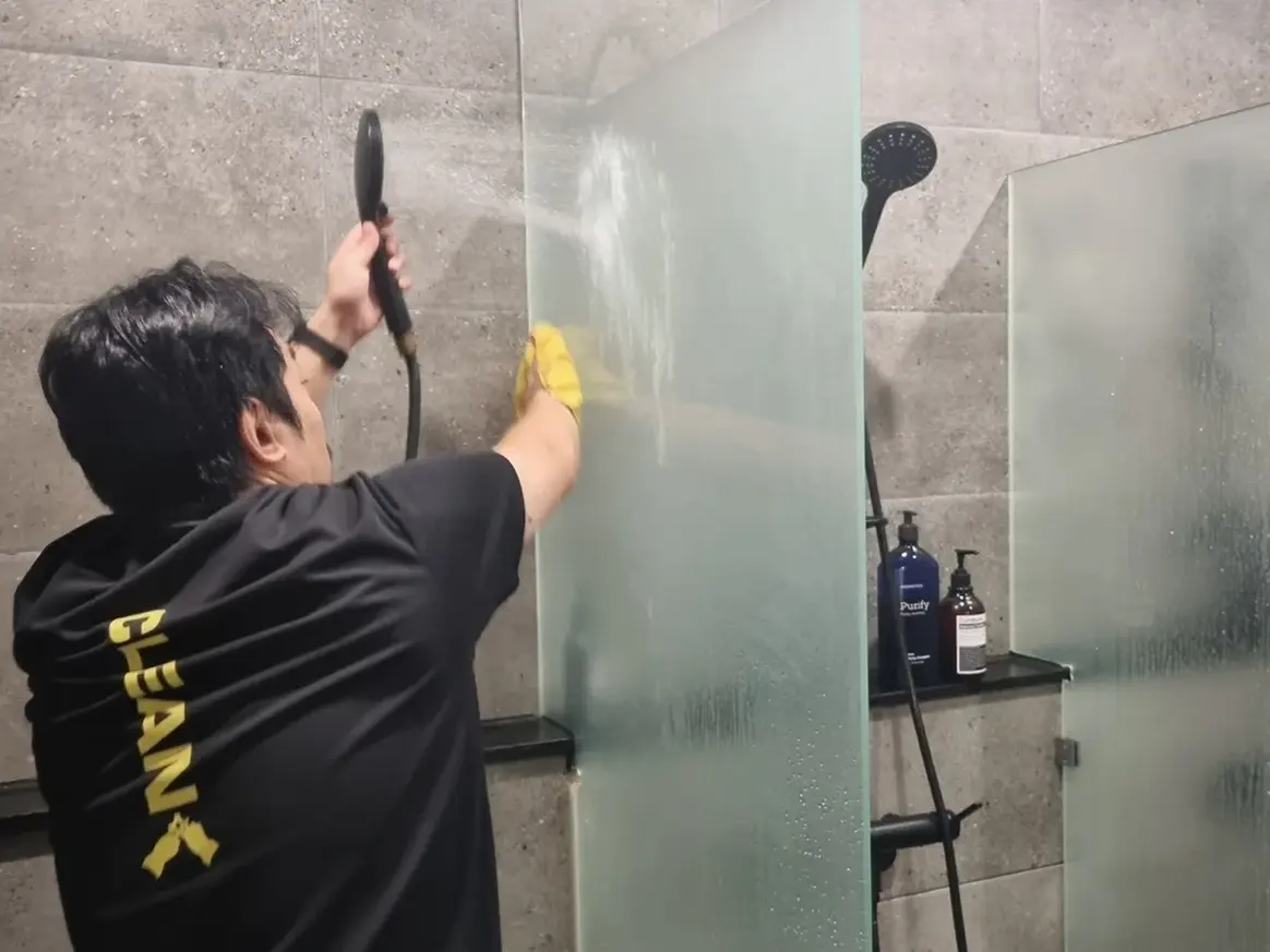 완도군 생일면 건물 세면대·파우더룸 바닥 위생청소 사례 - 행진크린