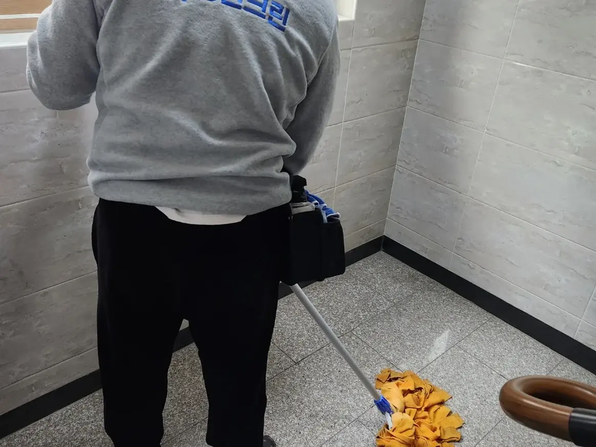 진도군 고군면 건물 복도·대기 동선 야간 위생청소 사례 - 행진크린